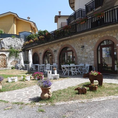 Villalago B&B La Tana Dell'Orso المظهر الخارجي الصورة