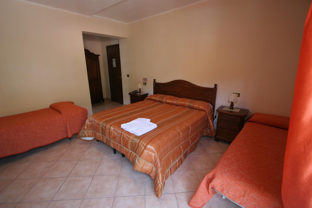 Villalago B&B La Tana Dell'Orso المظهر الخارجي الصورة