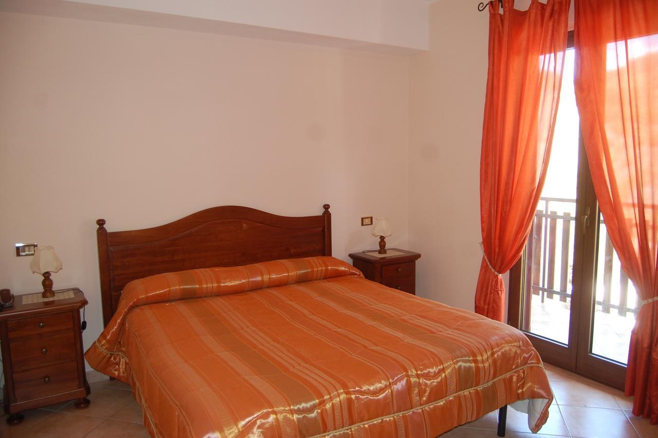Villalago B&B La Tana Dell'Orso المظهر الخارجي الصورة